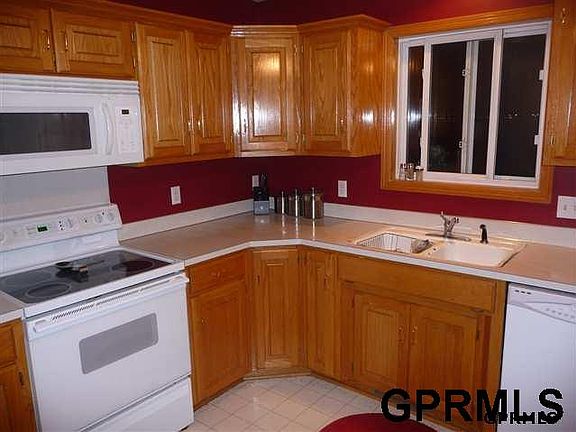 5th image of 720 Grenoble Dr
