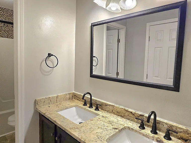 70 Covey Trl — Photo 25