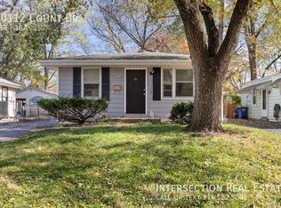 10112 Count Dr, Saint Louis, MO 63136