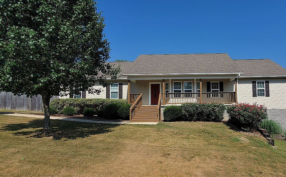 1st image of 516 Westpine Dr