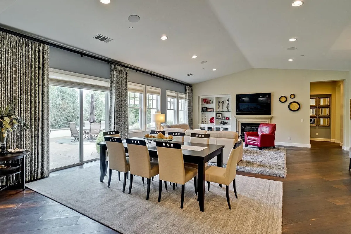 Building Photo - 2700 Pavo Ln