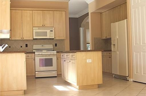 Home For Sale In Black Diamond