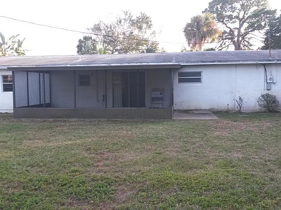 5th image of 156 Bermuda St