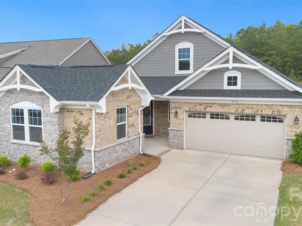 9534 Liberty Hill Dr, Mint Hill, NC 28227