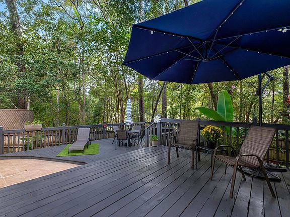 2nd image of 8381 Hunters Ridge Trl