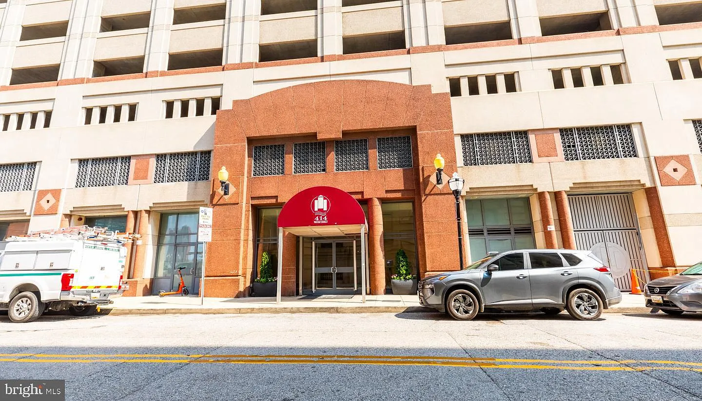 414 Water Street — Photo 1