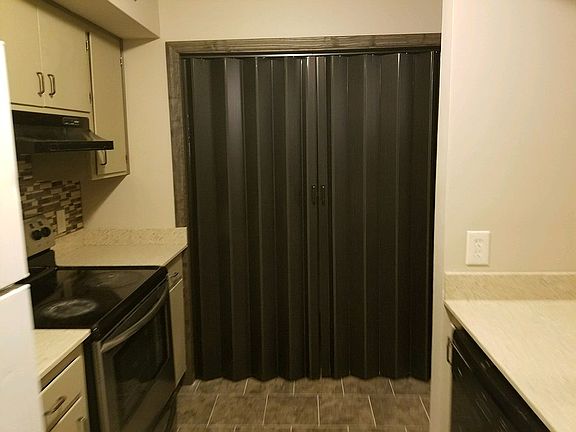 2nd image of 3590 Idlewild Cir