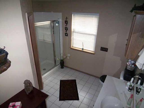 5th image of 1400 Bois Darc Dr