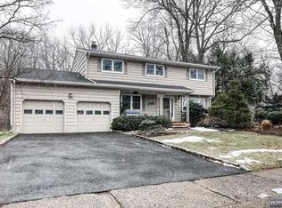 41-38 Rys Ter, Fair Lawn, NJ 07410