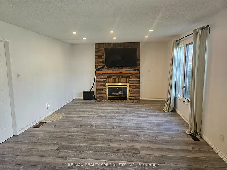 283 Delancey Blvd — Photo 7