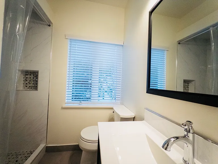 1929 Haste St #3 — Photo 8