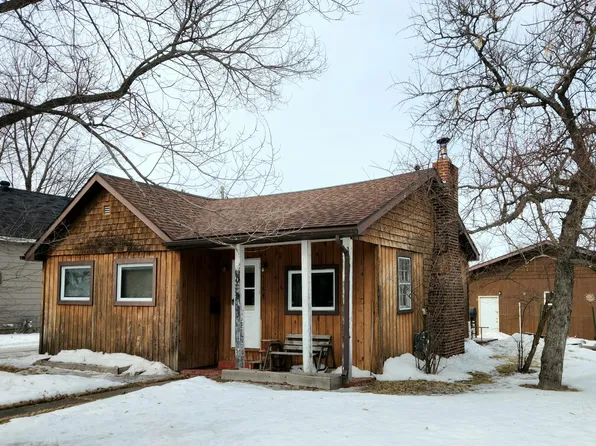 116 12th Ave W, International Falls, MN 56649