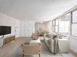 166 E 34th St #1712, New York, NY 10016