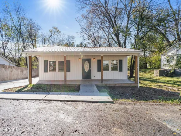 309 Riddle St, Athens, TN 37303