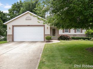 1464 Hamily Ct NE, Grand Rapids, MI 49505
