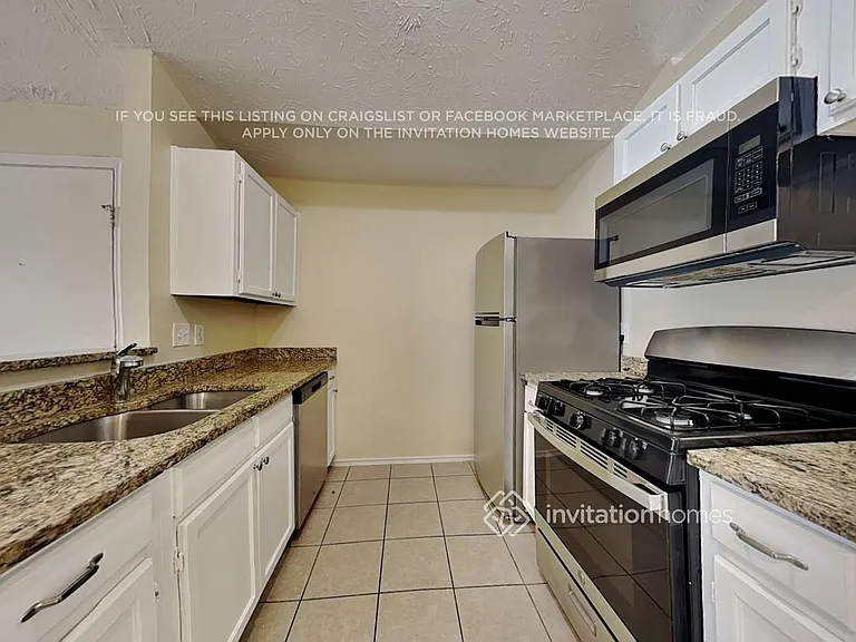 3902 Mattingham Dr — Photo 6
