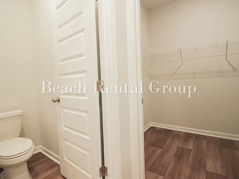 1320 Speedway St — Photo 13