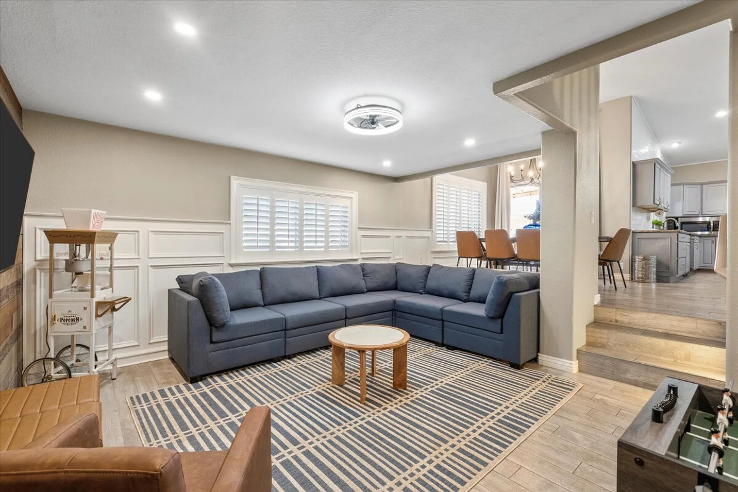 6 bed, 3.0 bath, $13,806 — Photo 1
