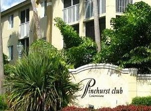 Pinehurst Club Entrance