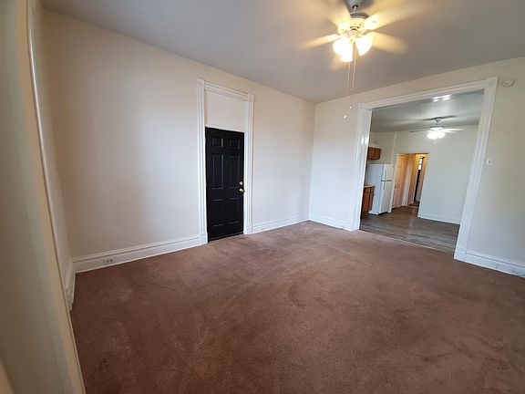 5th image of 904 Zeiss Ave APT B