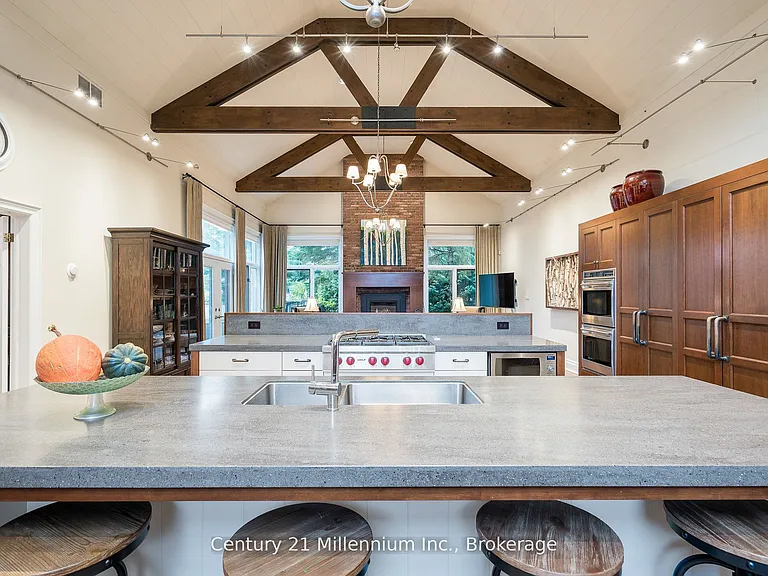 160 Grand Cypress Ln — Photo 12