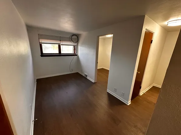 North North, 1209 N North St #17, Peoria, IL 61606