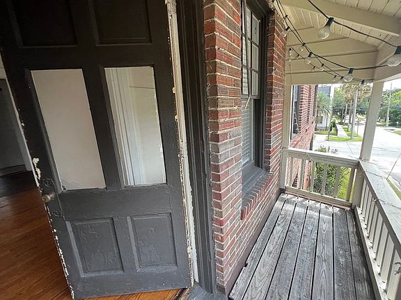 3rd image of 1725 Mallory St #1725