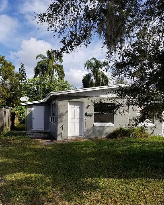 1st image of 4623 Edgewater Dr