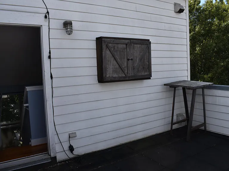 2079 Atherton Heights Ln — Photo 18