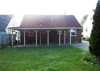 2nd image of 2549 21st St