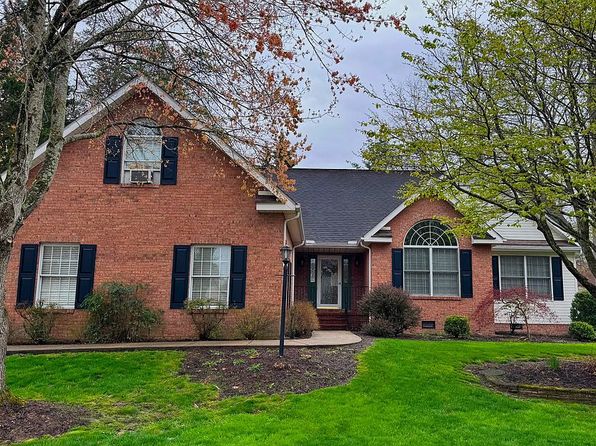 208 Southern Pines Trl
