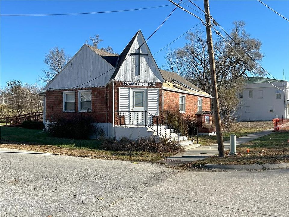 1st image of 203 N Water St