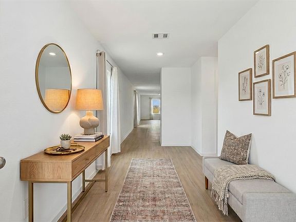 4th image of 17935 Becker Landing Dr