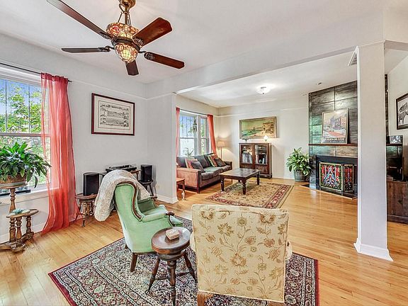 4th image of 5354 N Kenmore Ave #3