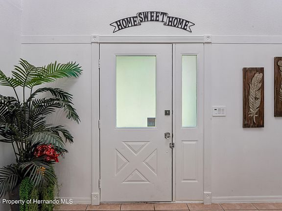 4th image of 20424 Marguerite Rd