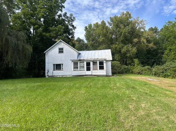 130 Round Lake Road, Ballston Lake, NY 12019