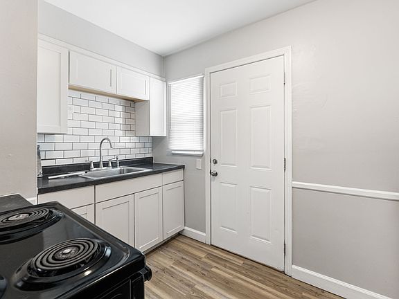 4th image of 388 S Powell Ave #390