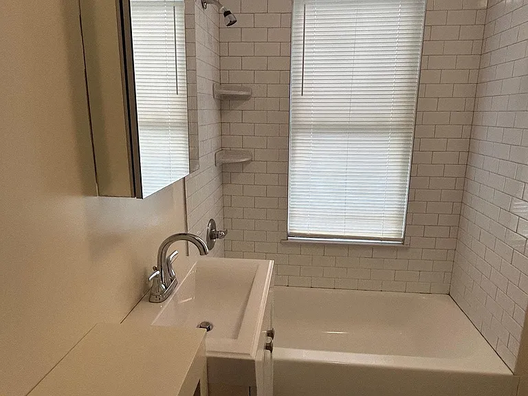 18 N 6th Ave #2 — Photo 8