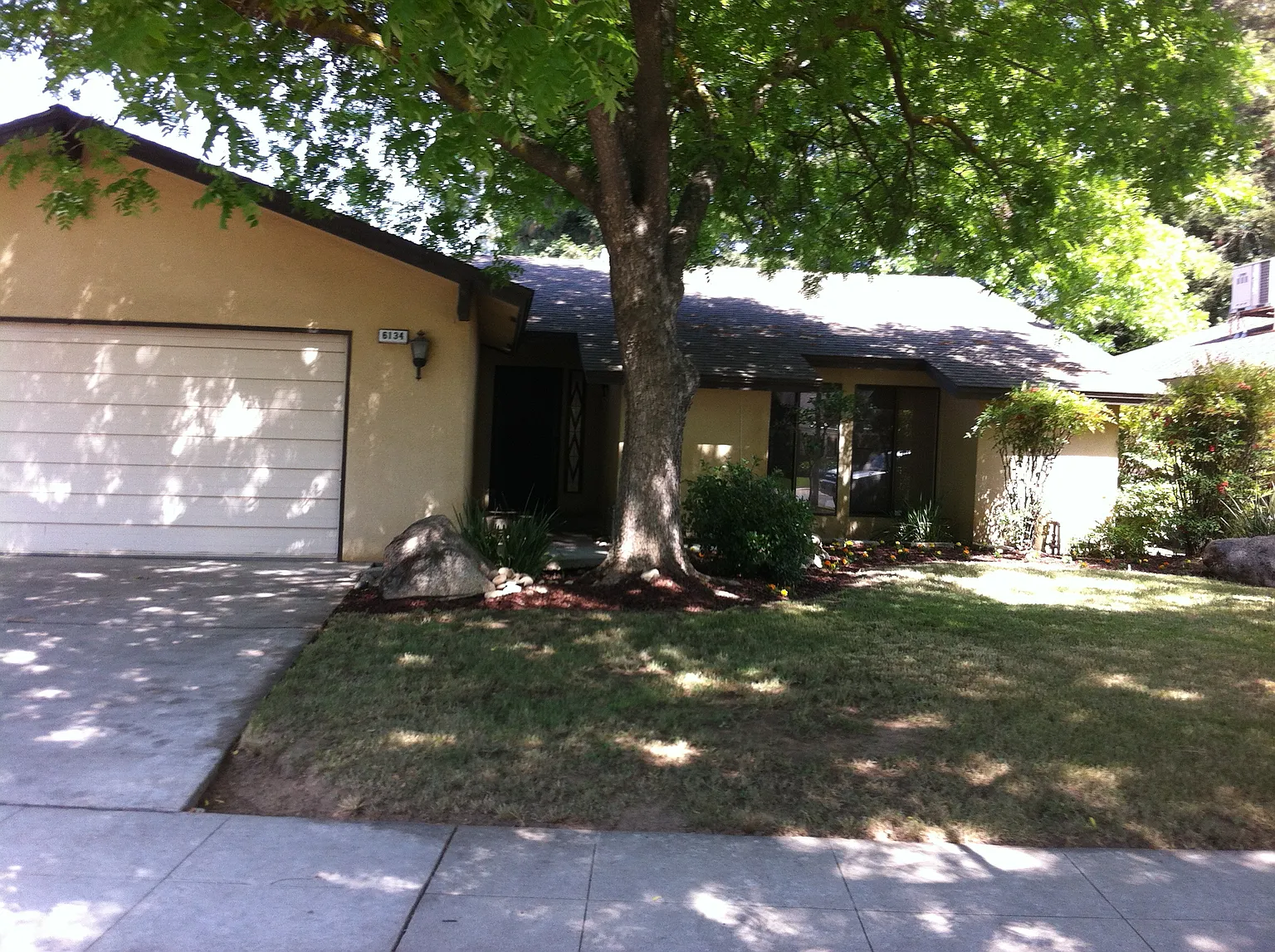 6134 N Orchard St photo 1