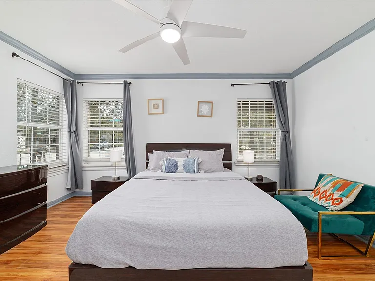 1604 W Alabama St — Photo 17