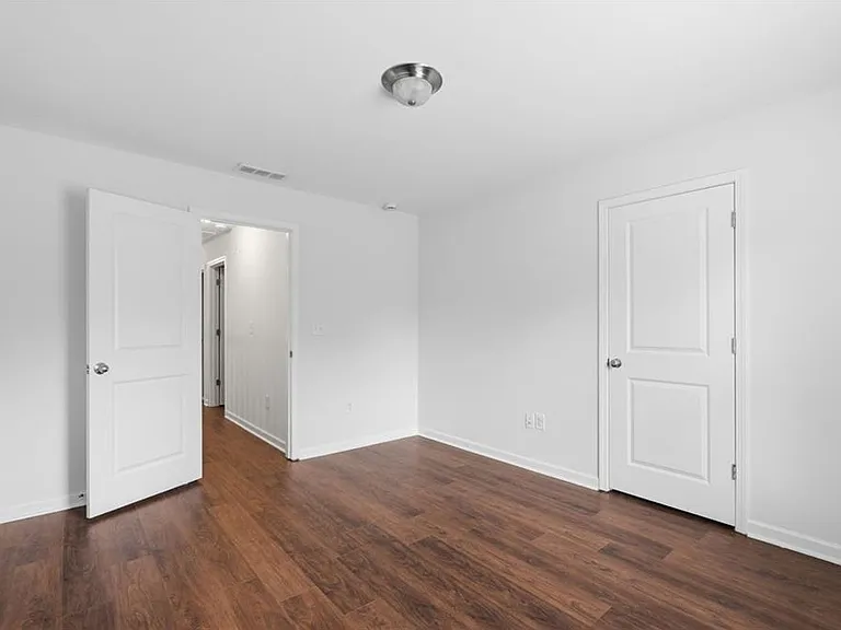 4917 Longview Walk — Photo 21