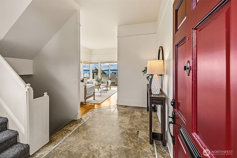 4th image of 1225 9th Avenue W