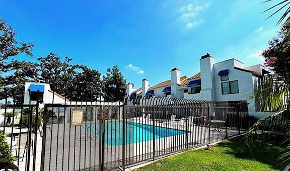 2nd image of 324 Park Shadow Ct