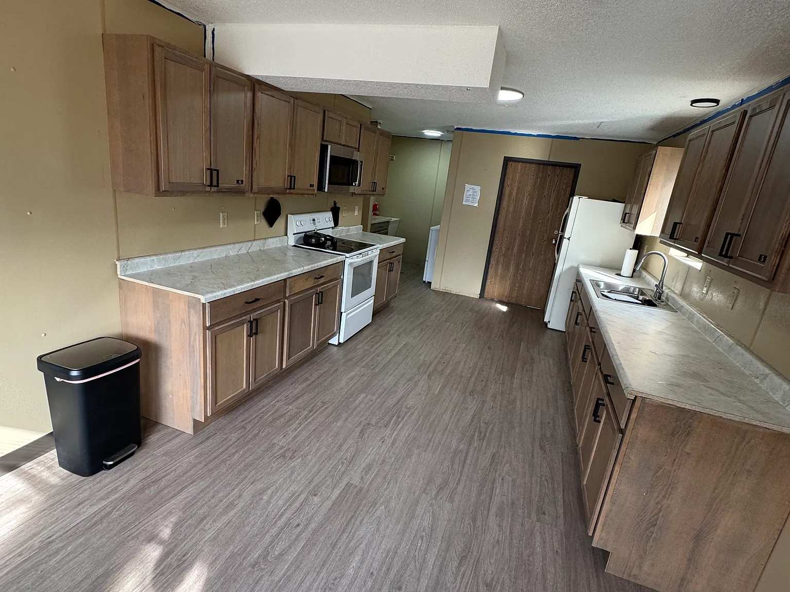Studio, 500 sqft, $425 — Photo 3