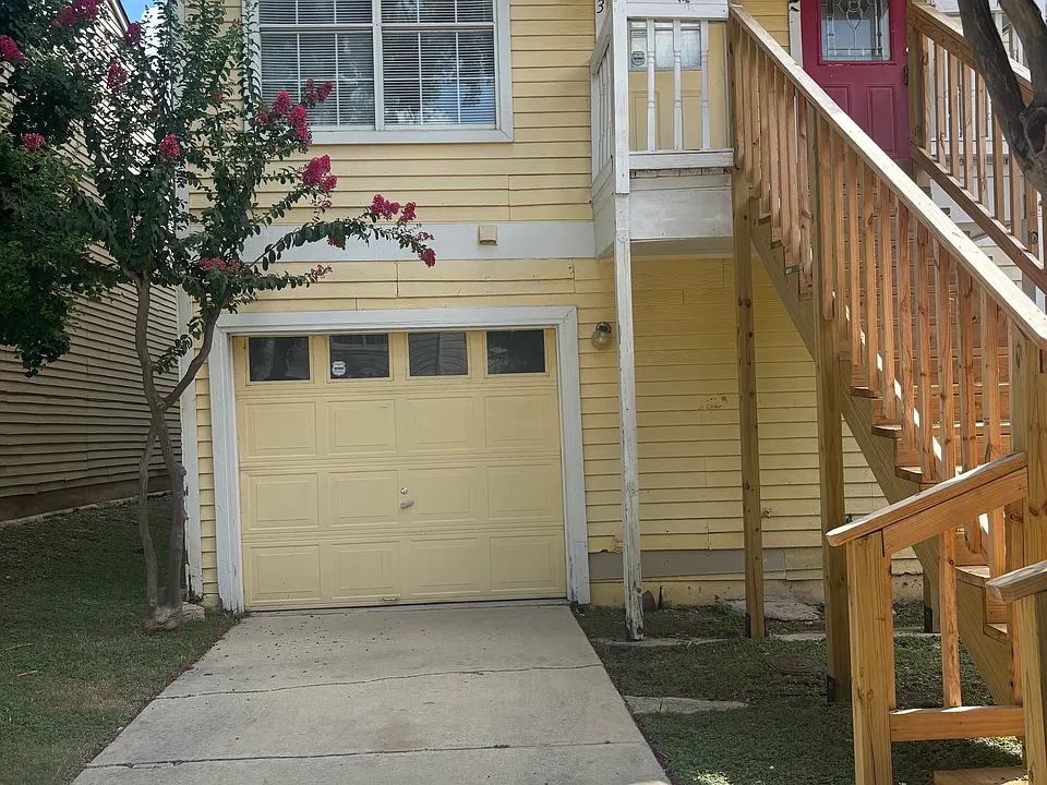 1823 Garys Park