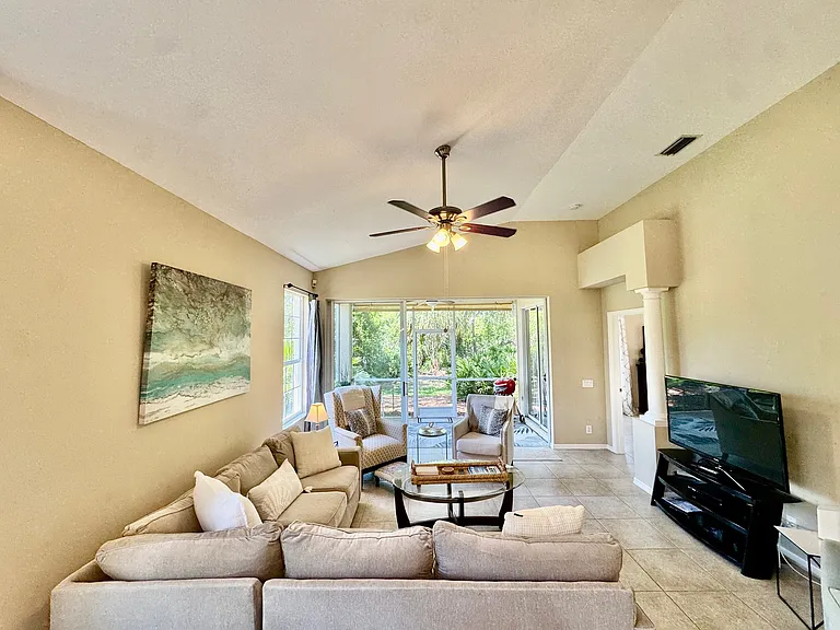 7330 Kensington Ct — Photo 3