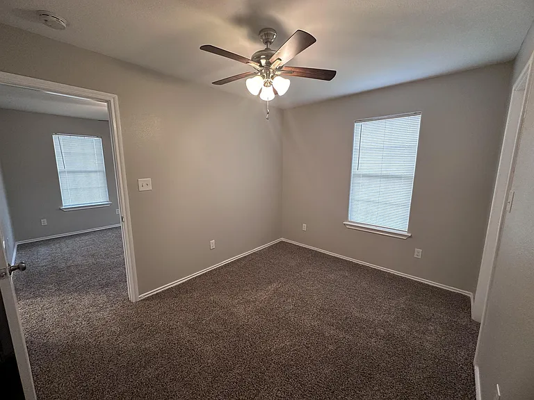 1603 Caldwell St — Photo 36