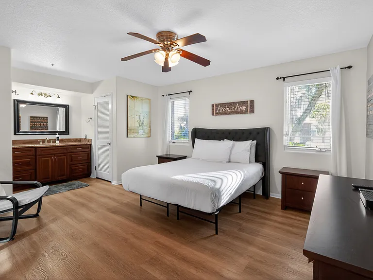 Primary Bedroom / King Bed