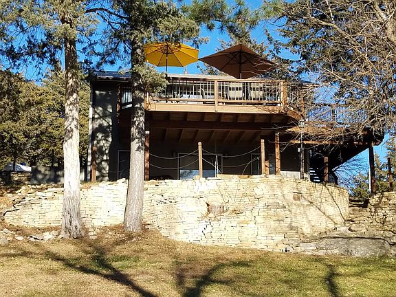 2nd image of 152 Blue Heron Point