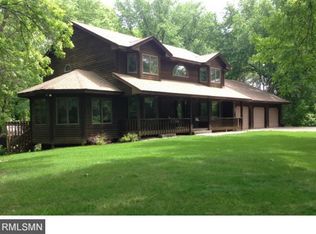 645 Hillwood Dr, Shakopee, MN 55379